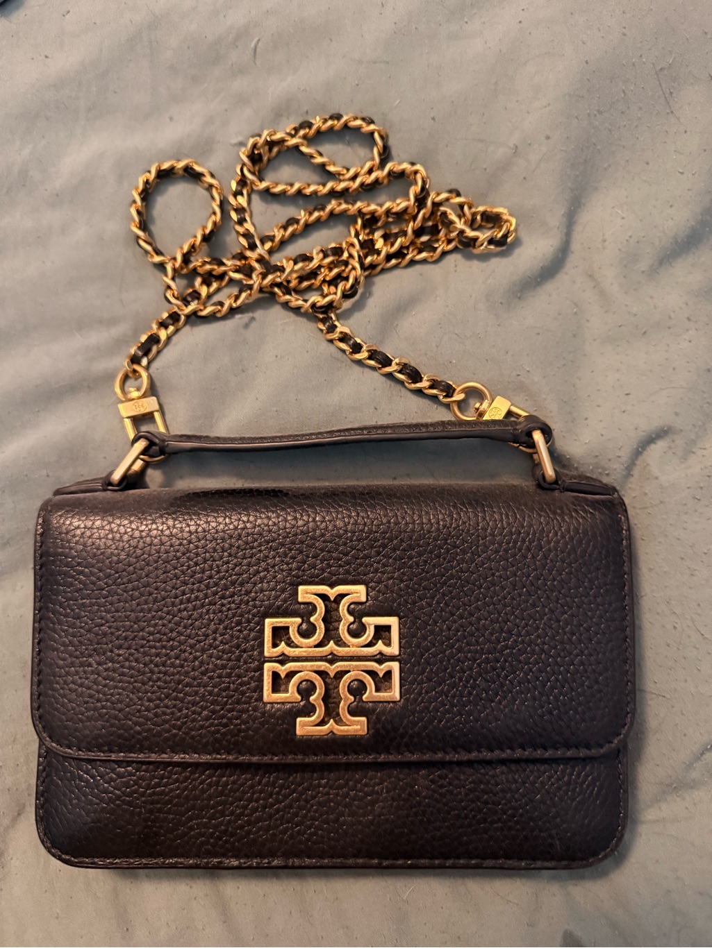 Tory Burch Black Leather Crossbody With Gold Logo And Chain